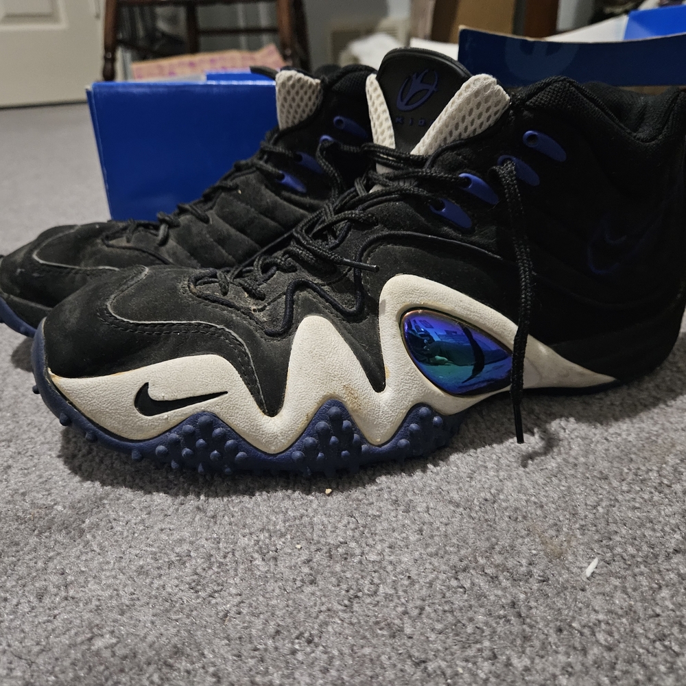 Nike Black and Blue Athletic Sneakers